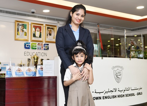 Mother of Nainika Naveen KG2 N